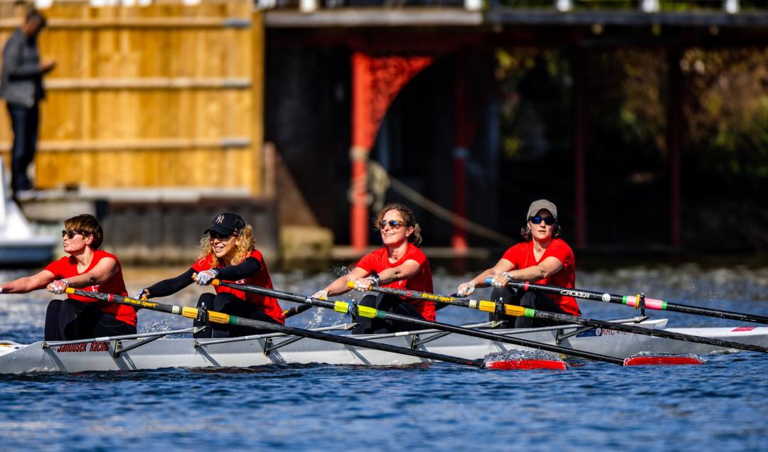 Womens recreational rowing at Kingston Rowing Club