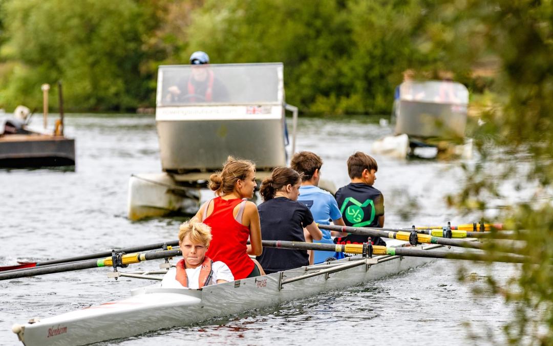 Junior Learn to row for boys and girls